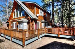Pine Lodge at Snow Summit.  Spa and Pool Table!