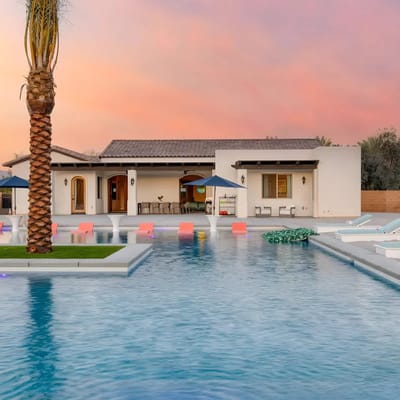 Nahana Desert Oasis with massive pool, pickleball, beach volleyball, bocce!