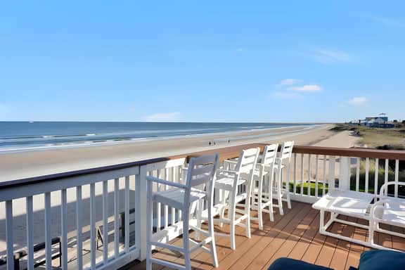 SA101 Beachfront home directly on the sand!