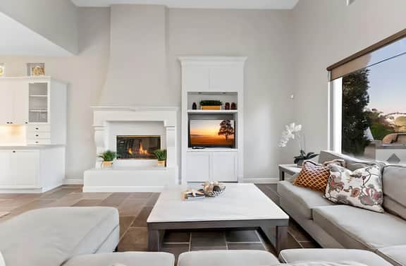 Spectacular lakefront Estate on Norman Course! 5 bedrooms #110511