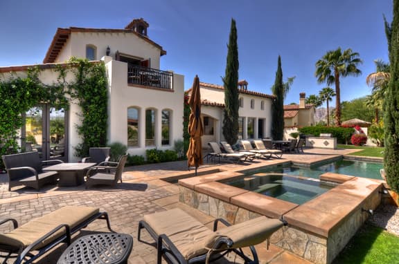 Spectacular lakefront Estate on Norman Course! 5 bedrooms #110511